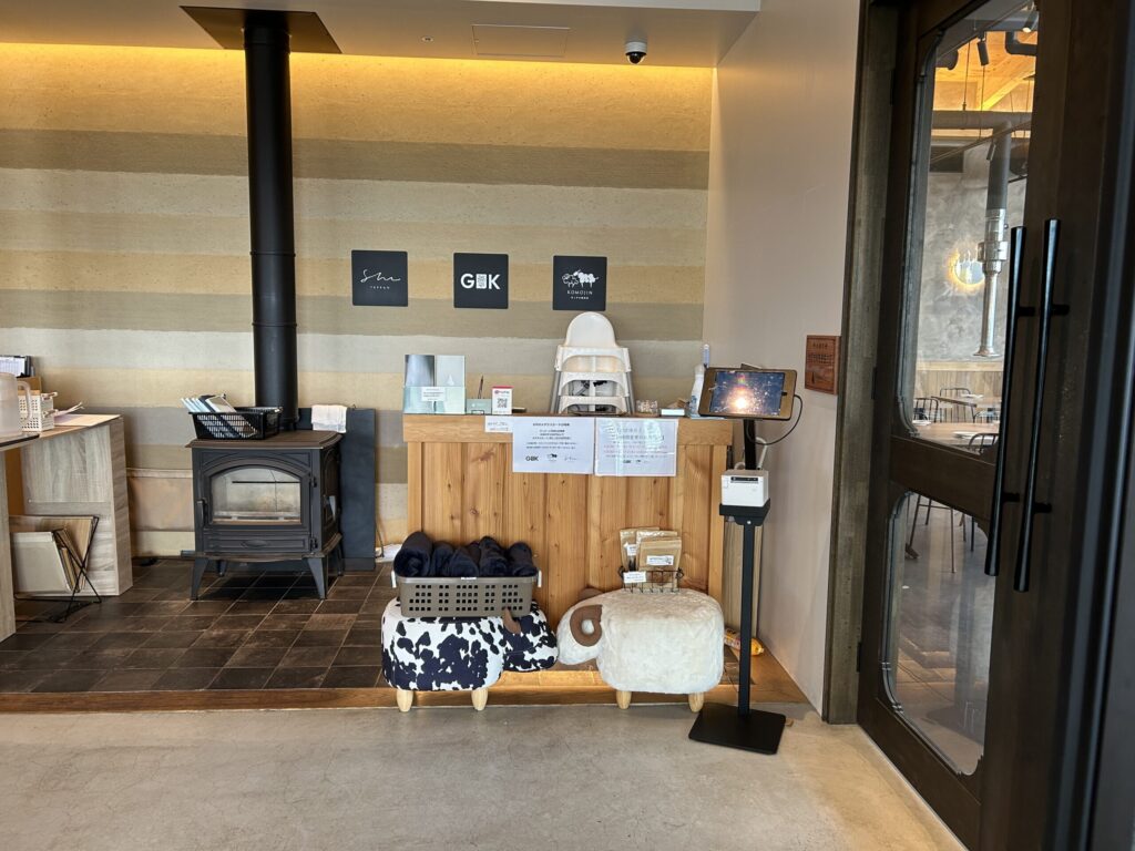 入り口の写真レジ