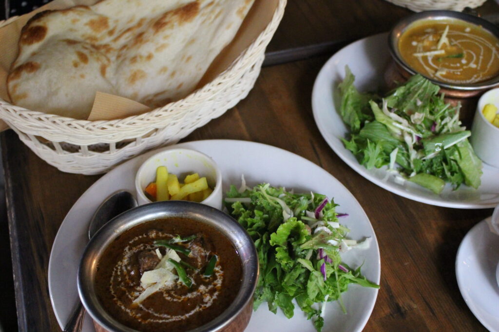マトンカレーとチキンカレー